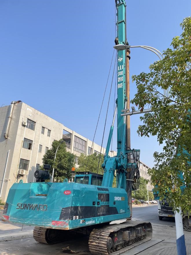大连隆源达申请建筑施工作业用旋挖钻机专利提高钻井效率