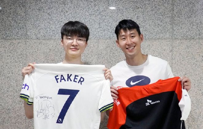 时隔7年回归的话题！Faker五冠LOL会成为第二个SC吗？