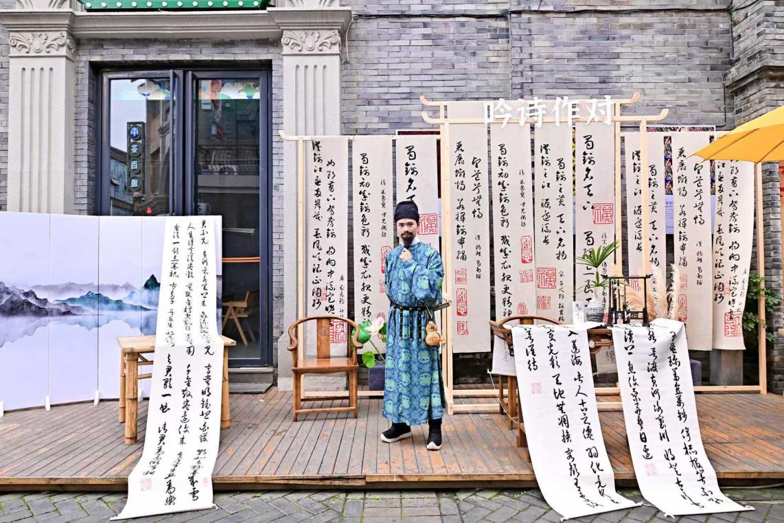 精彩连连人气满满！“焕新蜀锦”活态化沉浸式文化街区氛围感拉满(图6)