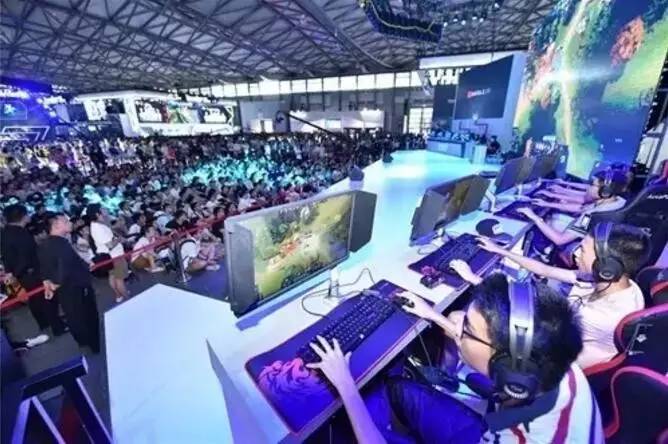 电子竞技产业报告：用户量基本稳定射击、MOBA和棋牌最吸金
