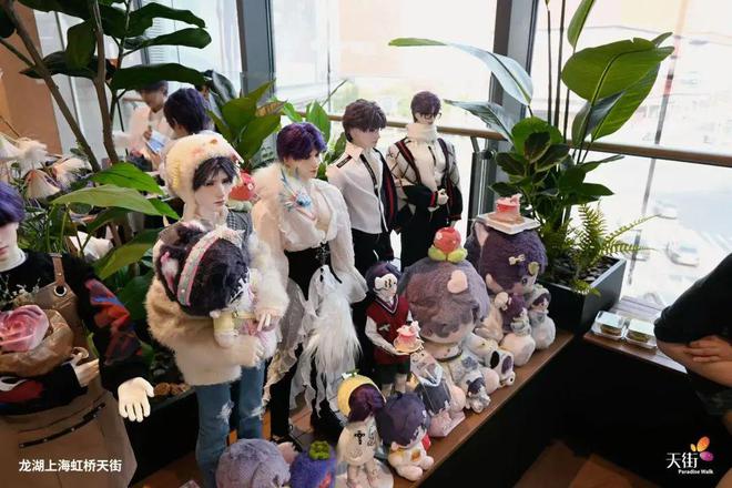 为纸片人庆生：二次元狂欢三次元狂赚(图9)