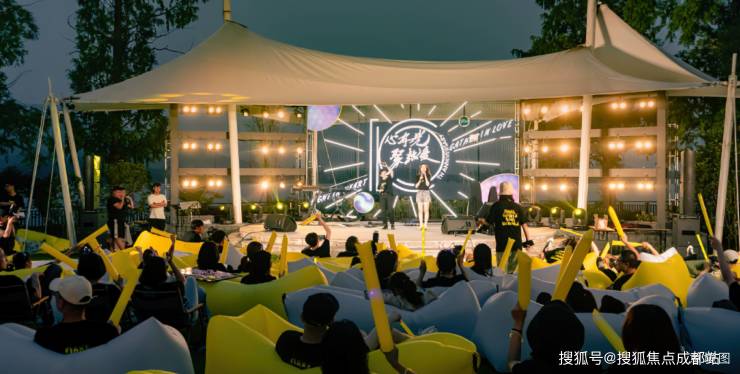 成都【锦樾序】售楼部电话(已认证)- 最新优惠活动与项目进度更新查看房价走势、热销户型详情。(图11)